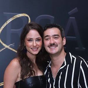 Marcos Veras e Rosanne Mulholland se separaram após quase uma década juntos. “Não somos mais um casal. Mas somos família”, escreveu a atriz