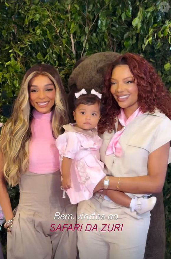 Zuri vestiu cor de rosa para sua comemoração de 1 ano