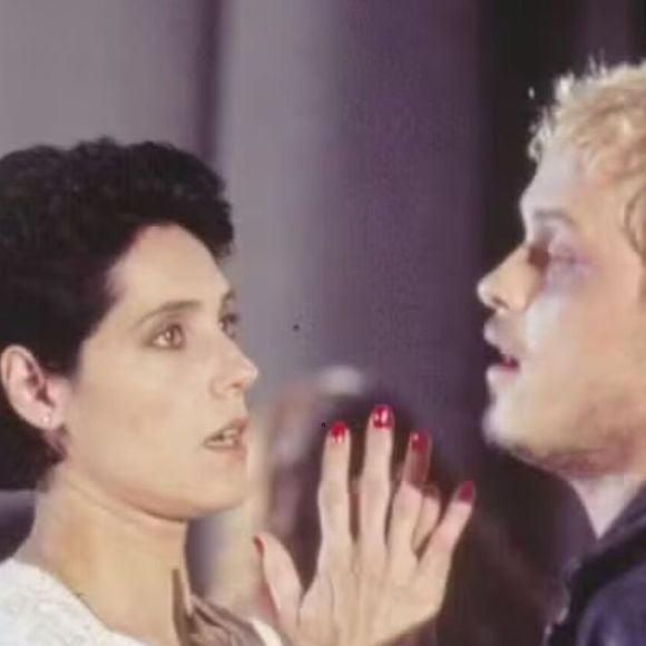 A novela 'A Viagem', exibida naquele período, abordava temas como morte, espiritualidade e reencarnação.
