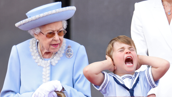 De acordo com a revista Marie Claire, a resposta afiada de Rainha Elizabeth II foi revelada pelo biógrafo Robert Hardman no livro 'Elizabeth II: In Private. In Public. Her Story'