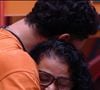 Antes de ser eliminada, Vilma abraçou Vinícius no 'BBB 25'