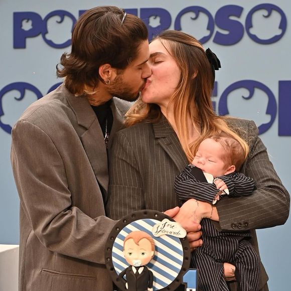 Virginia Fonseca e Zé Felipe comemoraramm o 1º mês do filho caçula, José Leonardo, com muito estilo