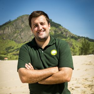 Bernardo Schlegel, o abusador de Kami na novela 'Dona de Mim', já integrou o time do extinto 'Zorra Total'