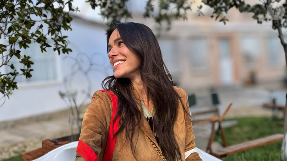 O novo Adidas na cor café com leite é essenciais para 2026: vai te manter estilosa e confortável o dia todo