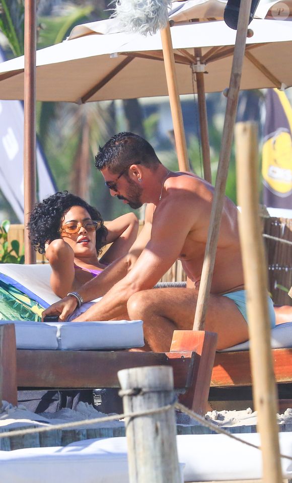 Cauã Reymond e Bella Campos parecem ter recuperado a sintonia na rotina de trabalho. As fotos indicam que a gravação correu bem