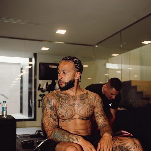 Mesmo com negativas, interação recente entre Maisa e o futebolista neerlandês Depay mantém fãs atentos a cada detalhe