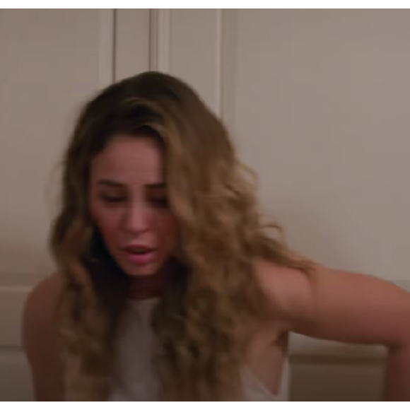 Na novela 'Vale Tudo', Heleninha (Paolla Oliveira) tem uma nova recaída com a bebida, e passou por uma situação intensa, sendo quase vítima de assédio.