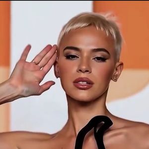 Muitos admiradores da atriz se manifestaram nos comentários, afirmando que Bruna Marquezine ficaria 'belíssima'.