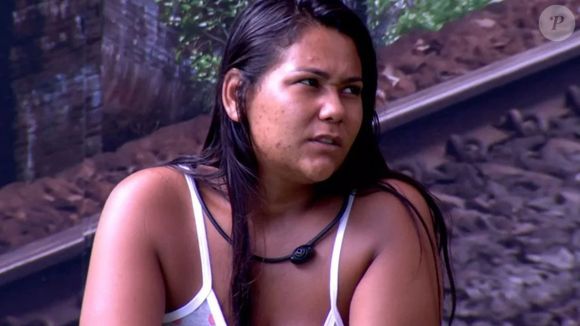 A naturalidade de Chaiany Andrade no 'BBB 26' colocou em pauta a aceitação da pele acneica e seus desafios.