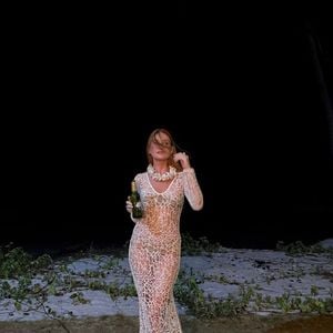 Em 2025, Marina Ruy Barbosa usou 12 vestidos - do curto ao longo - e comprovamos: é um mais bonito que o outro!