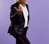 Tiririca aposta em Michael Jackson e inteligência artificial para tentar conquistar o quinto mandato consecutivo na Câmara dos Deputados pelo Ceará, segundo informações da Revista Veja