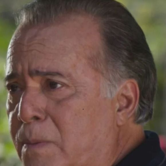 Abel (Tony Ramos) morre em 'Dona de Mim'? Empresário perde a vida de forma misteriosa: Vanderson (Armando Babaioff), Jaques (Marcello Novaes) e Filipa (Cláudia Abreu) são os suspeitos.