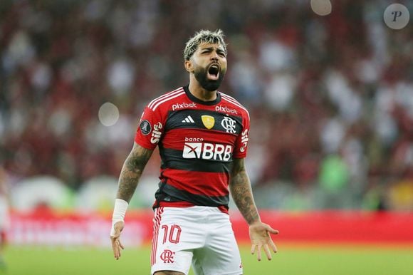 Gabigol chegou a 13 títulos pelo Flamengo, alcançando marca de Zico e Junior