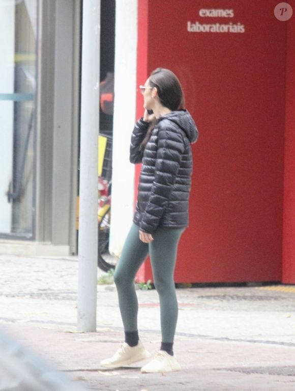 Criatividade e reflexão ficam aprimoradas quando se fala ao telefone e se anda em círculos - foto ilustrativa de Isabelle Drummond