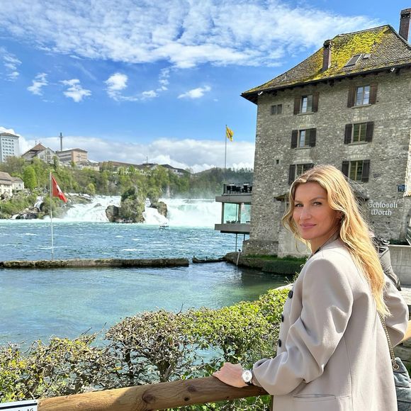 Salada de Gisele leva brócolis, repolho e até frango, o que a torna uma opção proteica