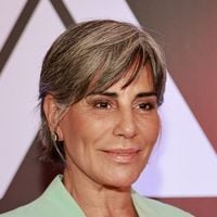 Gloria Pires, hoje aos 63 anos: 'Eu não me sinto definida pela idade. A idade não determina minha capacidade de desejar, aprender, trabalhar ou começar alguma coisa nova'