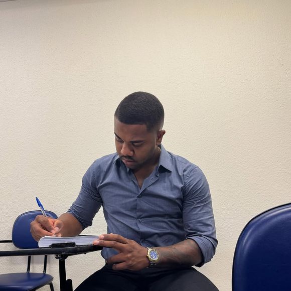 Davi Brito iniciou faculdade de Direito após desistir da Medicina