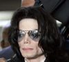 Segundo a filha de Elvis Presley, Michael Jackson contou para ela que seria virgem antes do relacionamento. De acordo com o cantor, ele só teria dado beijos em suas ex-namoradas