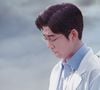 Lee Kang é um médico e Moon Cha-young uma chef de cozinha que trabalha no hospital