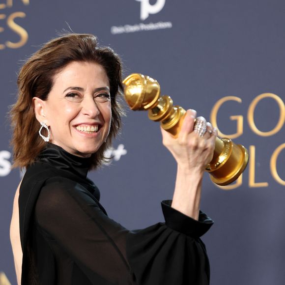 Fernanda Torres é vencedora da categoria Melhor Atriz em Filme de Drama no Globo de Ouro