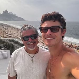 O pai de Shawn Mendes, Manuel, é português e já esteve com o artista no Brasil