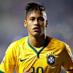 Neymar pode retornar ao futebol brasileiro pelo Santos, clube que jogou entre 2010 e 2013
