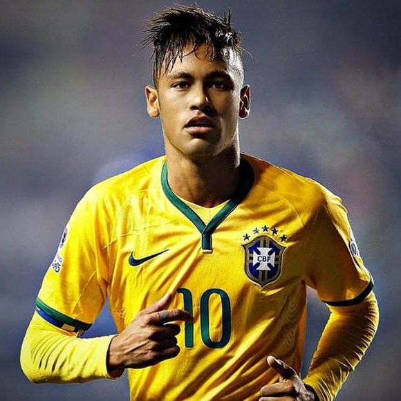 Neymar pode retornar ao futebol brasileiro pelo Santos, clube que jogou entre 2010 e 2013
