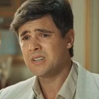 Pobre e vítima de traição do filho: Candinho enfrenta 2 decepções devastadoras em ‘Êta Mundo Melhor!’ e vive o maior drama da novela