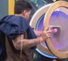 Pedro apertou o botão para sair do 'BBB 26' logo depois de tentar beijar Jordana