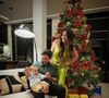 Yudi Tamashiro é a cantora gospel e influenciadora Mila Braga curtem o primeiro Natal com Davi Yudi