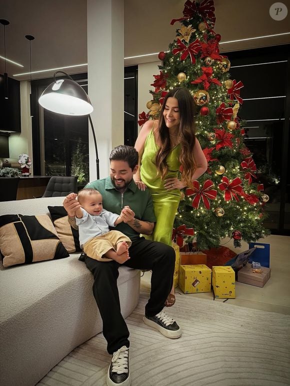 Yudi Tamashiro é a cantora gospel e influenciadora Mila Braga curtem o primeiro Natal com Davi Yudi