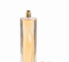 Criado pela perfumista Sophie Labbé, o Organza pertence à família Floral Oriental e reúne uma composição marcante que combina delicadeza, sensualidade e requinte
