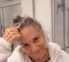 "Aqui eu mostro como faço para evitar o avanço da calvície às vésperas dos meus 80!", escreveu Regina Duarte na legenda do vídeo