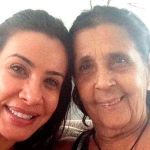 Eunice Ladeira, mãe de Scheila Carvalho, perdeu o carrinho que usava para vender churros na cidade de Matias Barbosa, uma das principais afetadas pelas enchentes