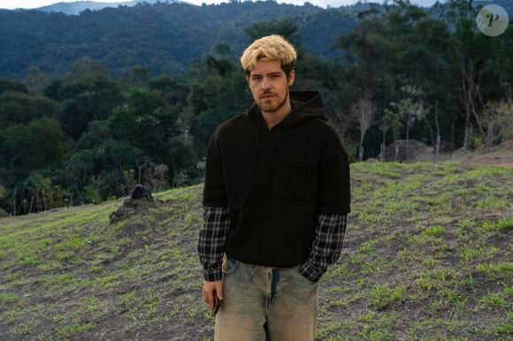 Raul (Paulo Mendes) interpretando seu papel em 'Três Graças'