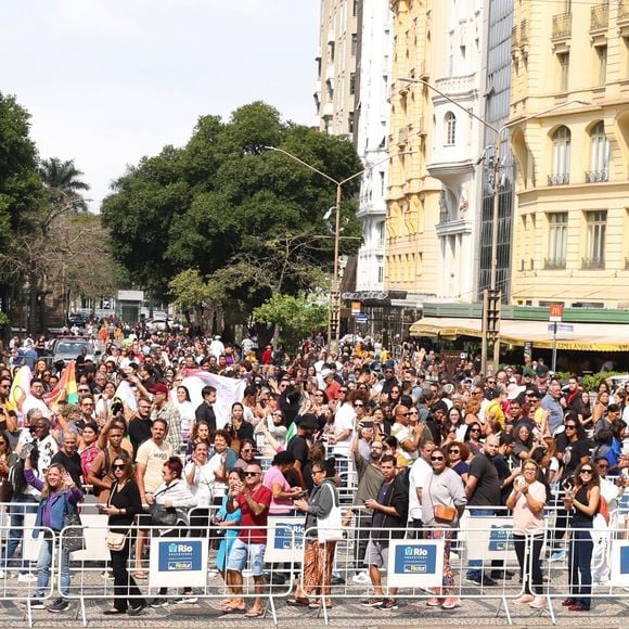 Velório de Preta Gil foi acompanhado por uma multidão