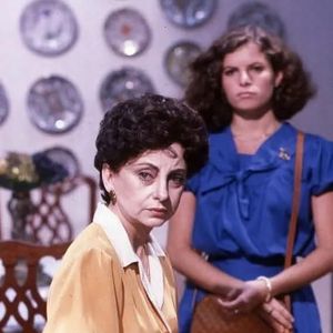 Débora Bloch pediu a benção de Beatriz Segall, a inesquecível Odete Roitman da versão original