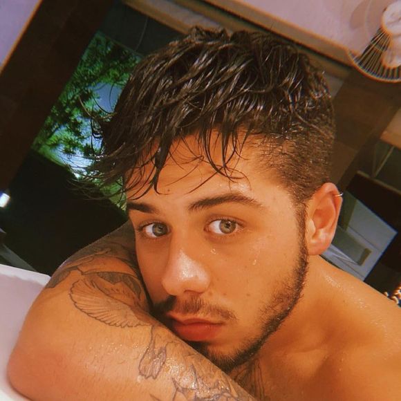 Com o passar do tempo, Zé Felipe foi tentando muitos visuais diferentes