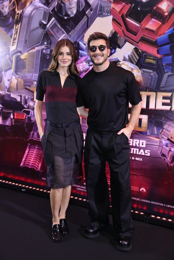 Gravidez de Camila Queiroz e Klebber Toledo foi revelada pelo casal de atores: futuras mamães, Mariana Rios e Rafa Kalimann deixaram votos de felicidades aos artistas
