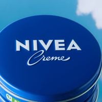 É assim que você pode potencializar seu creme Nivea para eliminar as rugas do rosto e exibir uma pele mais jovem