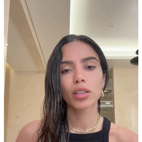 Anitta se pronunciou, nesta sexta-feira, dia 09 de outubro de 2026, sobre as eleições de 2026
