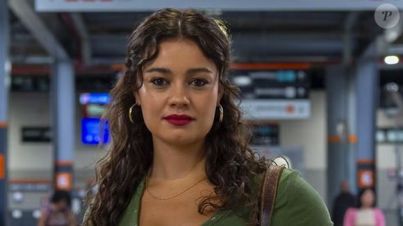 Gerluce deixa claro que Jorginho não vai chegar perto de Joélly (Alana Cabral), em cena chocante
