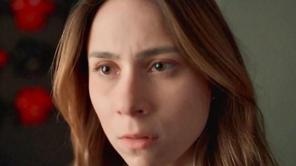 A maldade de Lucélia em 'Três Graças' prova que Kasper não precisa de mais inimigos; vilã destrói reputação do tio com um único gesto