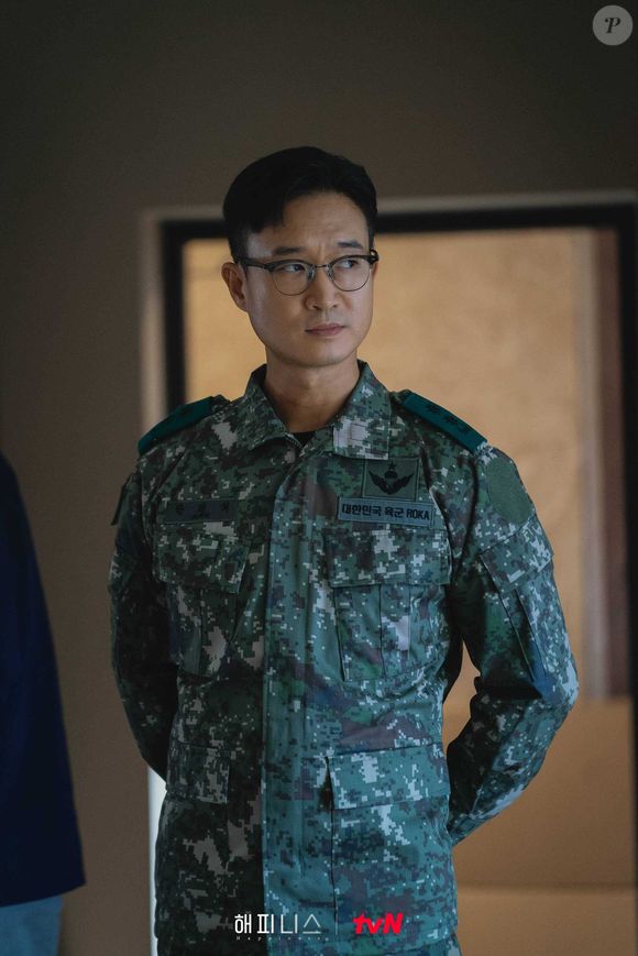 Apesar de sua fama, Jo Woo-jin esconde a profissão da própria filha, que tem 9 anos