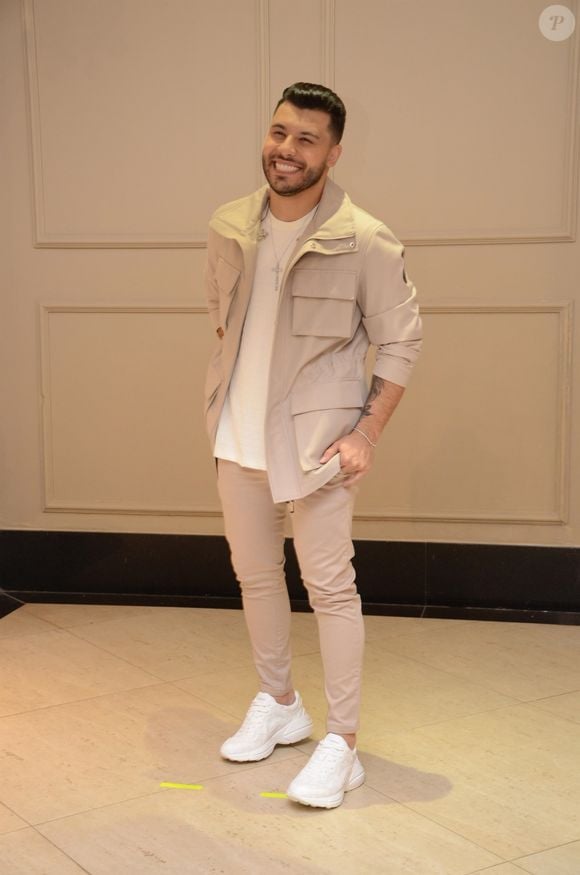 Em 2025, o cantor Murilo Huff conseguiu, por meio da Justiça, a guarda provisória do filho, Léo, que teve com a cantora Marília Mendonça.