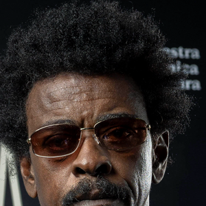 Pai de Samba, Seu Jorge canta 'Pra melhorar' com Marisa Monte