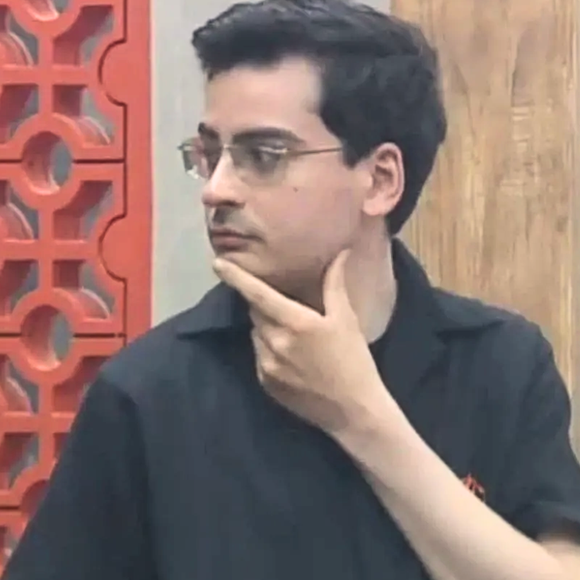 Favorito ao título de A Fazenda 17, Dudu Camargo recebe elogios de Homero Salles, diretor com longa trajetória ao lado de Silvio Santos e Gugu Liberato