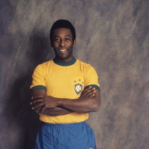 Segundo informações oficiais, Pelé nasceu em 23 de outubro de 1940. Apesar dos rumores que circularam nas redes sociais, o Rei do Futebol não faz aniversário na mesma data que Endrick