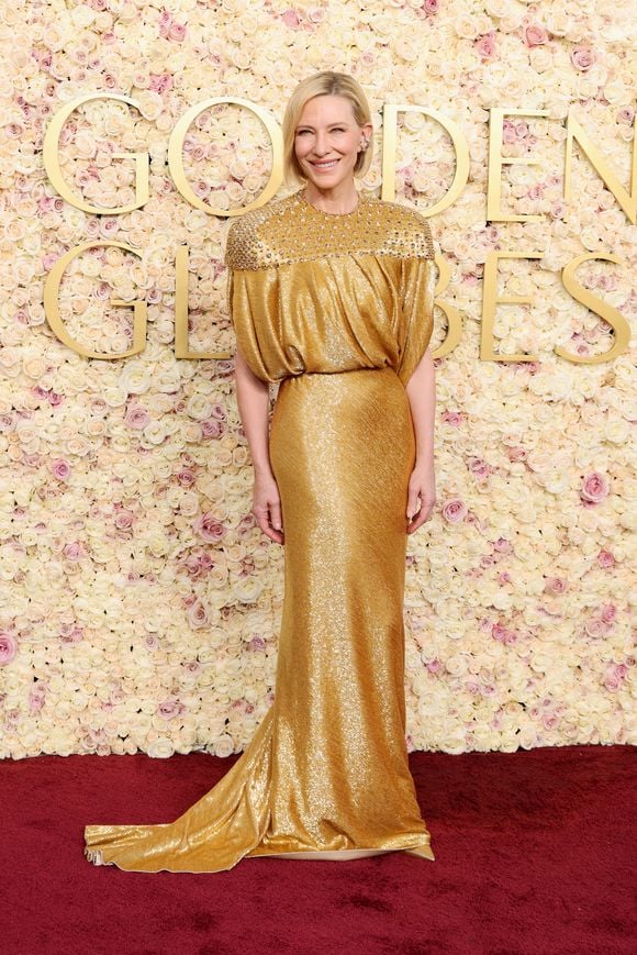 Globo de Ouro 2025: Cate Blanchett repetiu vestido dourado já usado em Cannes; o look é da marca Louis Vuitton