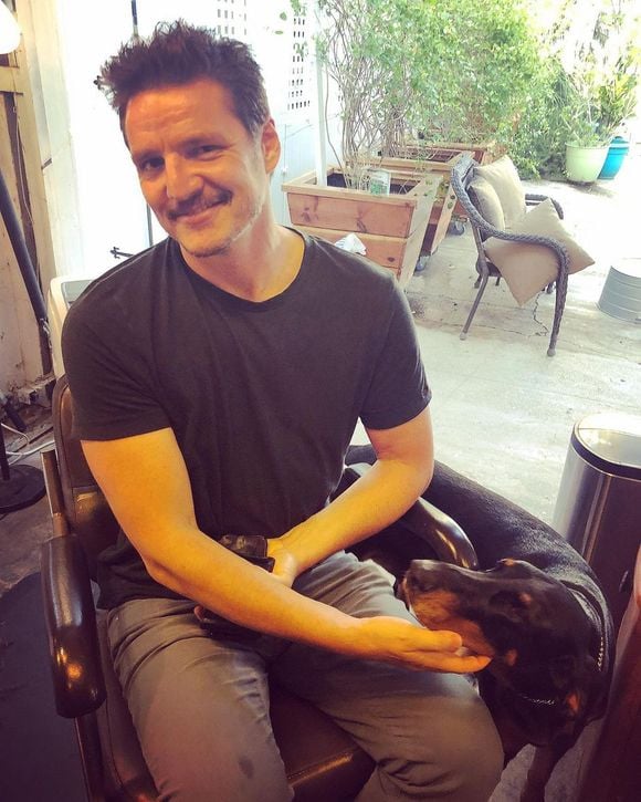 Pedro Pascal é um ator chileno com grande sucesso em Hollywood